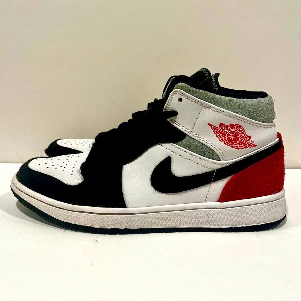 Jordan 1 Mid Nike shoes - red and green with a black toe.  Men’s size 8.5